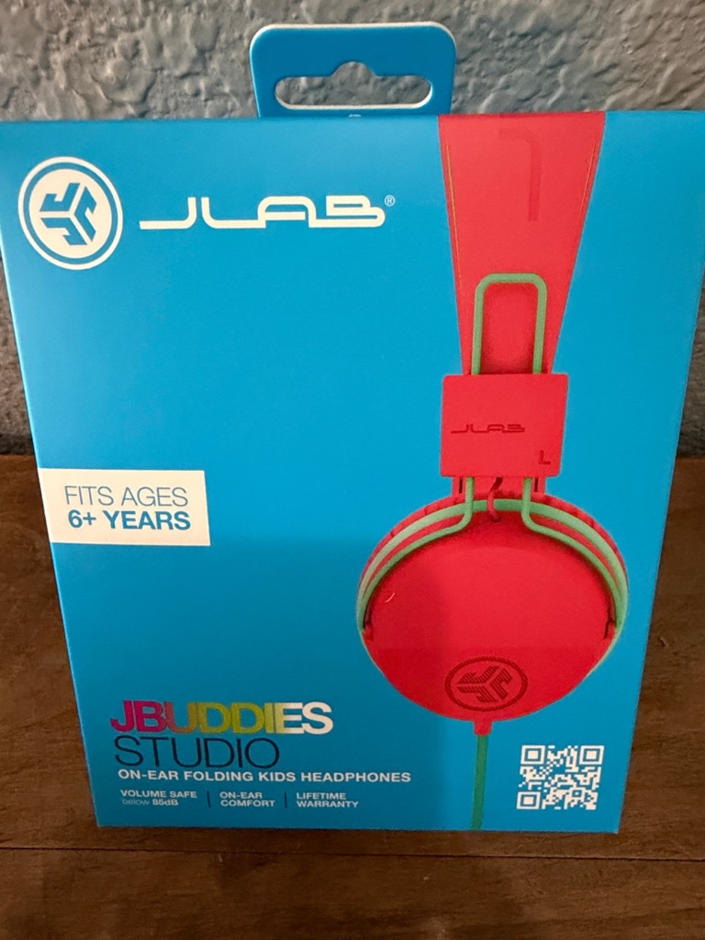 JLab JBuddies Studio Kids Headphones - Red & Green. NEW
